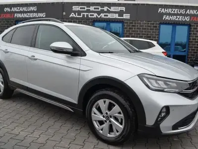 Gebraucht VW Taigo Life 95 PS (69 kW) 2023 Silber (reflexsilber metallic) SUV