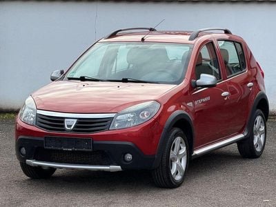 Gebraucht Dacia Sandero Stepway 88 PS (64 kW) 2011 Rot Limousine