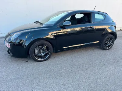 Gebraucht Alfa Romeo MiTo Quadrifoglio Verde 140 PS (102 kW) 2015 Schwarz Kleinwagen