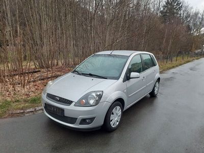 gebraucht Ford Fiesta 1,4 16V Silver Magic