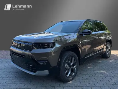 Neu Jeep Compass 145 PS (106 kW) 2026 Grün SUV