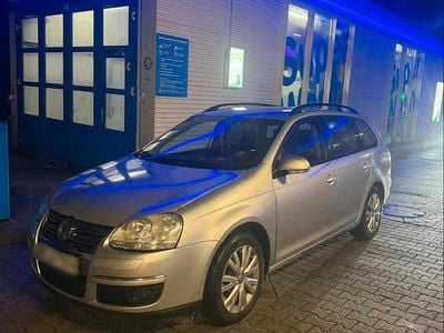 Gebraucht VW Golf V 105 PS (77 kW) 2009 Silber Kombi