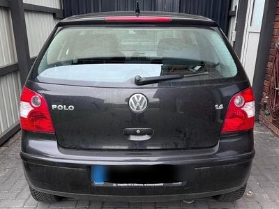 Gebraucht VW Polo 75 PS (55 kW) 2004 Schwarz Kleinwagen