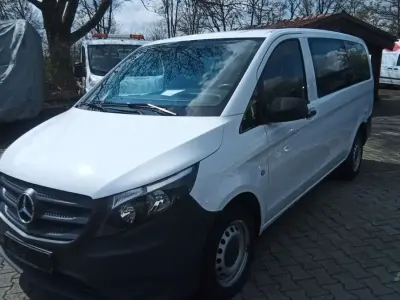 Gebraucht Mercedes Vito 114 PS (83 kW) 2018 Arktikweiß Van