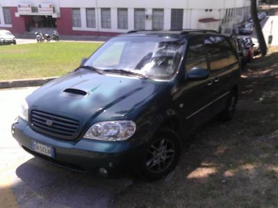 Gebraucht Kia Carnival 197 PS (144 kW) 2003 Grün Van / Kleinbus