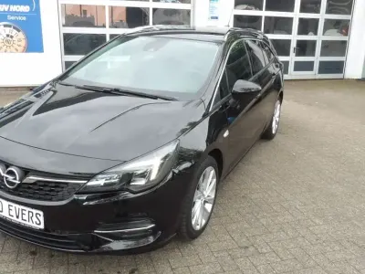 Używany Opel Astra Elegance 110 KM (80 kW) 2020 Czarny Kombi