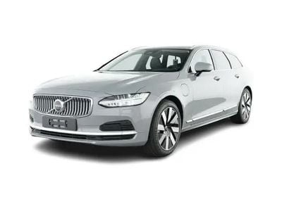 Grau Gebraucht 2025 Volvo V90 Core Kombi | 44.299 € (Superpreis)