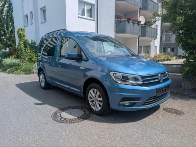 Gebraucht VW Caddy 102 PS (75 kW) 2016 Blau Van / Kleinbus