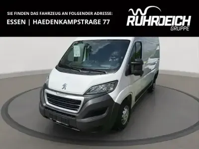 Gebraucht Peugeot Boxer Premium 140 PS (102 kW) 2023 Weiss Van