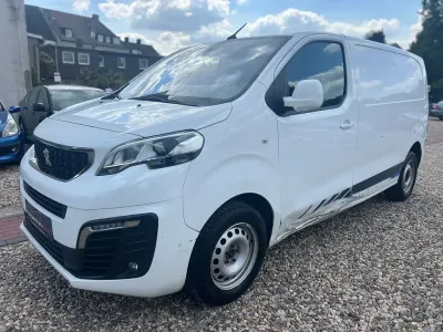 Używany Peugeot Expert Sport 179 KM (131 kW) 2021 Biały Van