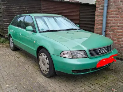 Gebraucht Audi A4 125 PS (91 kW) 1997 Grün Kombi