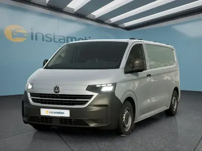 Neu VW T7 150 PS (110 kW) 2026 Grau Van