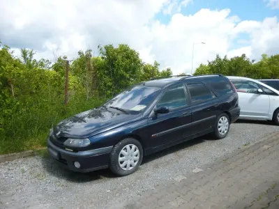 Gebraucht Renault Laguna 107 PS (78 kW) 1998 Blau Kombi