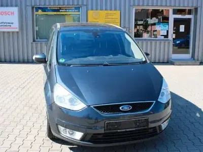 Gebraucht Ford Galaxy Ghia 140 PS (102 kW) 2007 Graumet. Van / Kleinbus