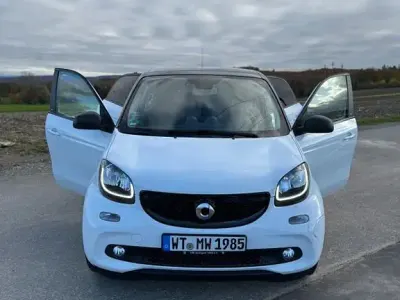 Usata Smart ForFour 71 CV (52 kW) 2017 Bianco Utilitaria