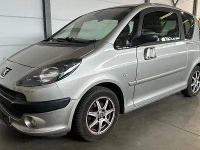 Gebraucht Peugeot 1007 Sport 109 PS (80 kW) 2006 Grau Van / Kleinbus