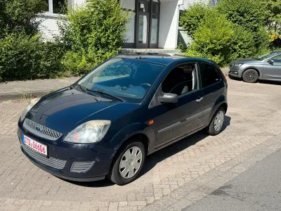 Gebraucht Ford Fiesta 60 PS (44 kW) 2007 Blau Kleinwagen