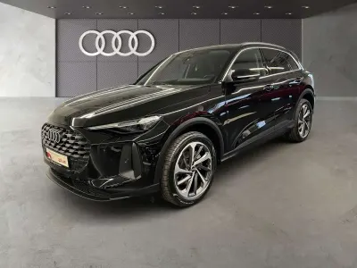 Używany Audi Q5 Sport 204 KM (150 kW) 2025 Czarny SUV