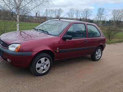 Gebraucht Ford Fiesta 75 PS (55 kW) 2001 Rot Kleinwagen