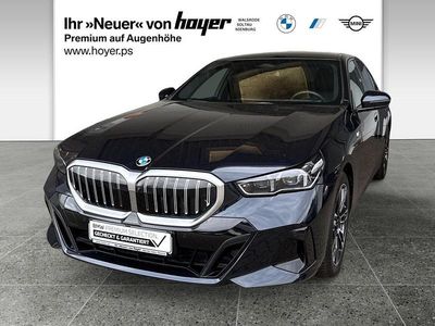 Gebraucht BMW 520 M Sport 190 PS (139 kW) 2024 M carbonschwarz Limousine
