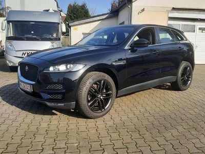 Gebraucht Jaguar F-Pace Prestige 179 PS (131 kW) 2017 Narvik blackmet. SUV