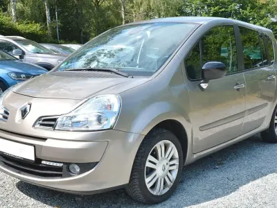Gebraucht Renault Grand Modus 111 PS (81 kW) 2011 Braun Van / Kleinbus