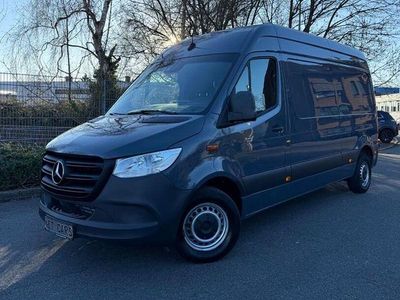 Gebraucht Mercedes Sprinter 143 PS (105 kW) 2020 Grau Van