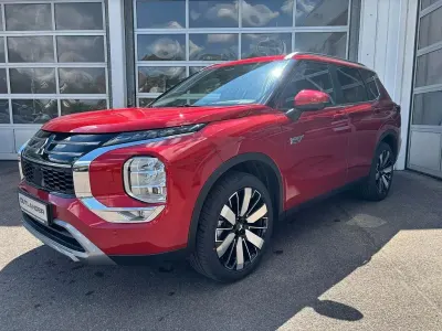 Neu Mitsubishi Outlander P-HEV Edition 306 PS (225 kW) 2025 Rot SUV