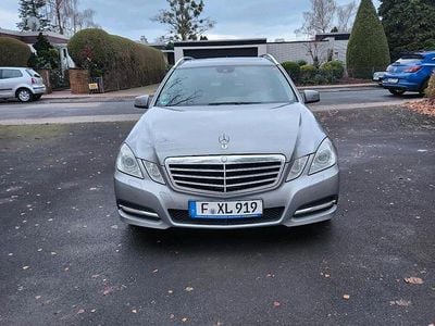 Mercedes E200