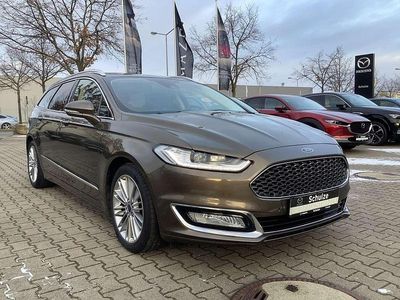 Nocciolabraun (metallic) Gebraucht 2015 Ford Mondeo Vignale Kombi | 17.490 € (Etwas zu teuer)
