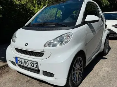 Gebraucht Smart ForTwo Coupé 71 PS (52 kW) 2011 Weiß Coupé