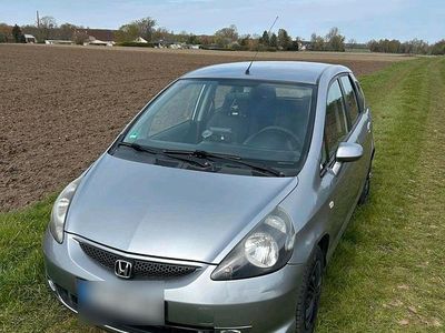 Second-hand Honda Jazz 77 CP (56 kW) 2008 Gri Hatchback