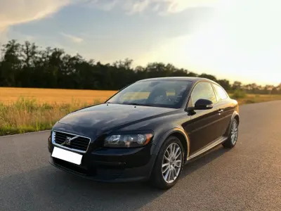 Gebraucht Volvo C30 109 PS (80 kW) 2009 Schwarz Kleinwagen