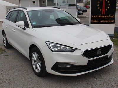 Usata Seat Leon Style 150 CV (110 kW) 2022 Bianco Berlina