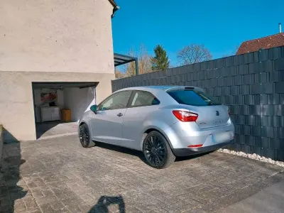 Gebraucht Seat Ibiza 75 PS (55 kW) 2011 Silber Kleinwagen