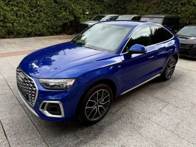 Gebraucht Audi Q5 Sportback Sport 299 PS (219 kW) 2023 Blau SUV