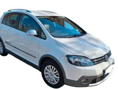 Gebraucht VW Golf Plus Cross 122 PS (89 kW) 2010 Weiß Van / Kleinbus