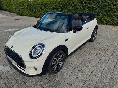 Weiß Gebraucht 2019 Mini Cooper Pepper Kleinwagen | 21.500 € (Etwas zu teuer)