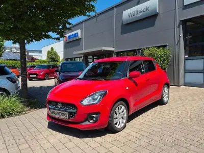 Gebraucht Suzuki Swift Comfort 83 PS (61 kW) 2020 Rot Kleinwagen