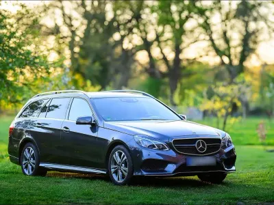 Gebraucht Mercedes E300 Avantgarde 231 PS (169 kW) 2014 Grau Kombi