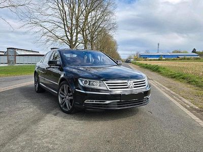 Second-hand VW Phaeton Exclusive 245 CP (180 kW) 2012 Berlinǎ