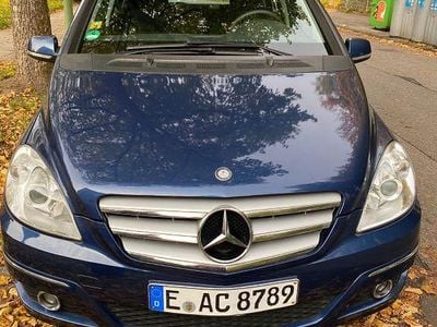 Mercedes B200