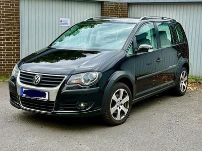 VW Touran Cross