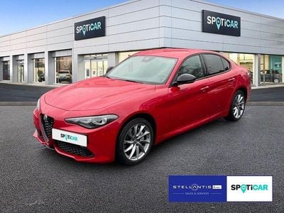 Gebraucht Alfa Romeo Giulia Sprint 280 PS (205 kW) 2024 Rot Limousine