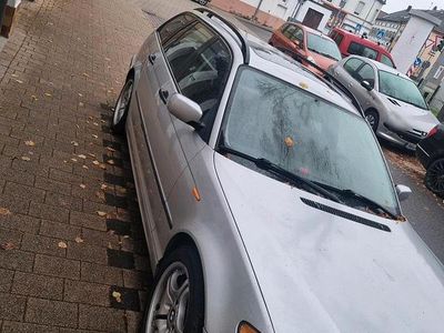 Gebraucht BMW 320 150 PS (110 kW) 2005 Grau Kombi