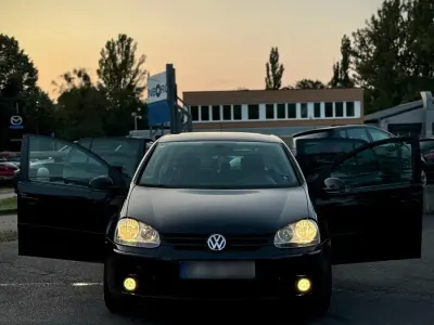 Gebraucht VW Golf V United 80 PS (58 kW) 2008 Schwarz Kleinwagen