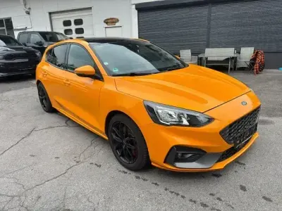 Gebraucht Ford Focus ST 280 PS (205 kW) 2020 Tropicalorange metallic (metallic) Coupé