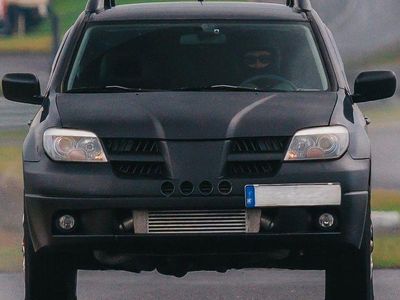 Second-hand Mitsubishi Outlander 201 CP (147 kW) 2005 Negru SUV