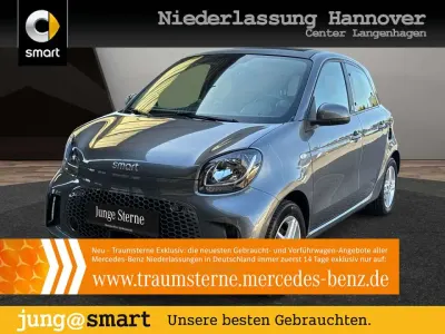 Usata Smart ForFour Electric Drive Passion 60 kW (82 CV) 2021 Grigio Berlina