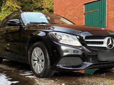 Gebraucht Mercedes C220 171 PS (125 kW) 2017 Schwarz Kombi